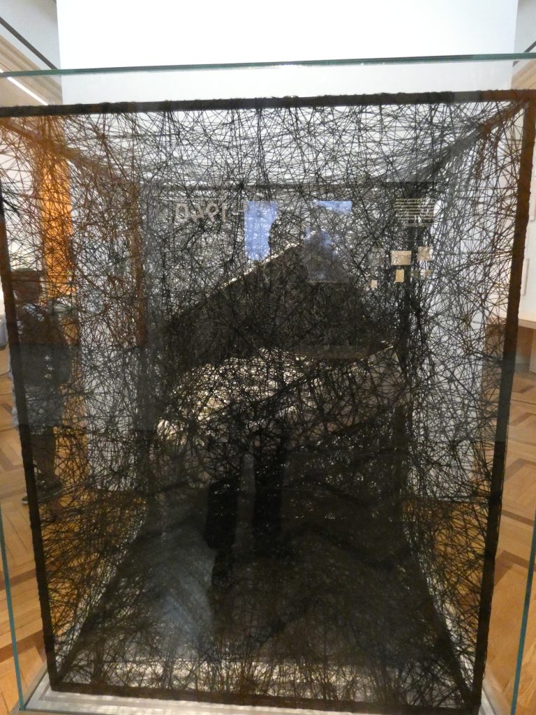 Trauma/Alltag, Chiharu Shiota,2009
